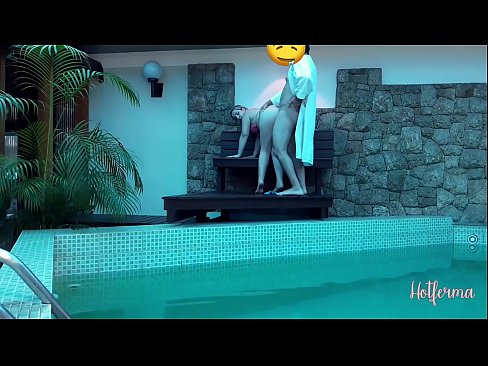 ❤️ Bosi fton shërbëtoren në pishinë, por nuk mundi t'i rezistonte një nxehtësie Video qij në pornografi sq.sexafinkarasskaz.ru ﹏
